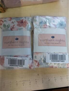 Northern Night 2 sets Multi Floral King Size pillow case(4 pillow cases total)